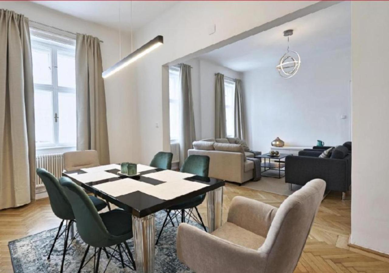 Apartamento Luxurious, 2 Min To Casino And Roemertherme Baden Exterior foto